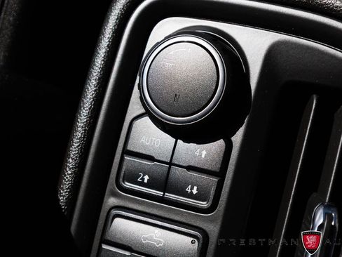 Used 2021 Chevrolet Silverado 1500 Custom Trail Boss w/ Safety Confidence Package AWD/4WD image 4