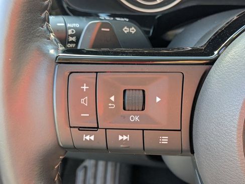 Certified 2024 Nissan Pathfinder SL image 16