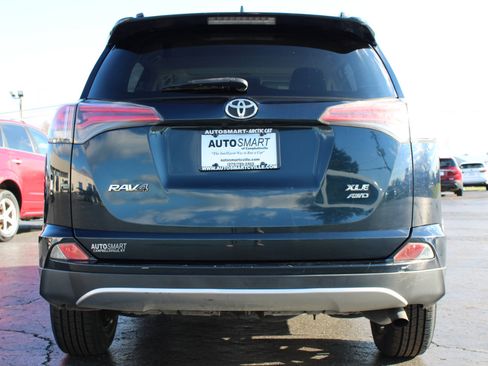 Used 2017 Toyota RAV4 XLE image 5