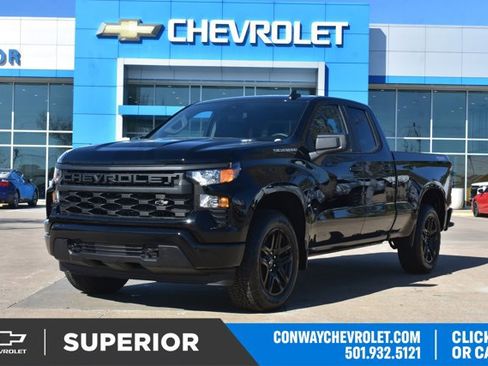 New 2026 Chevrolet Silverado 1500 Custom image 1