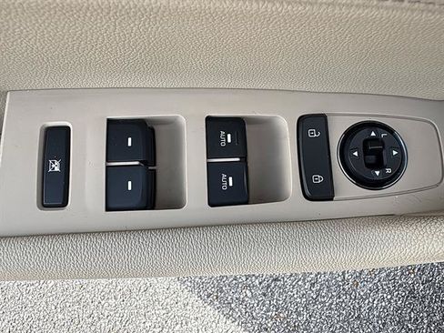 Used 2016 Hyundai Sonata Limited w/ Option Group 04 FWD image 34