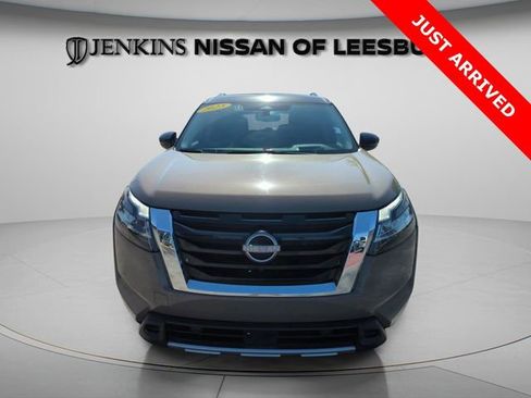 Certified 2023 Nissan Pathfinder Platinum image 15