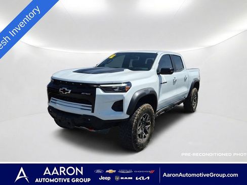 Used 2024 Chevrolet Colorado ZR2 w/ Technology Package AWD/4WD image 1