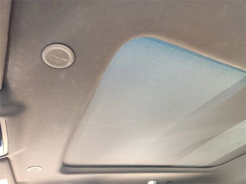 Used 2025 Land Rover Range Rover Evoque S image 24