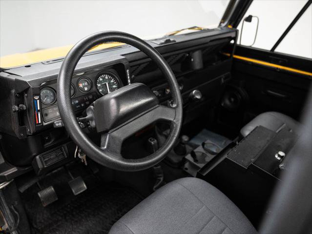 Used 1995 Land Rover Defender 90 AWD/4WD image 15
