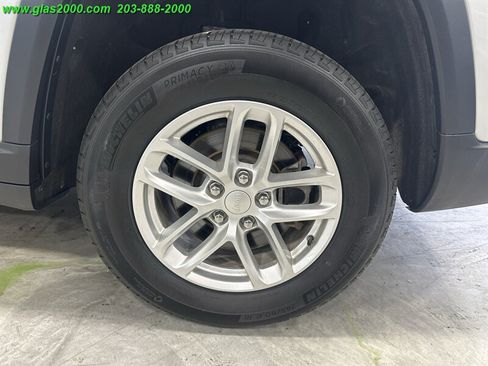 Used 2023 Jeep Grand Cherokee L Laredo w/ Luxury Tech Group I AWD/4WD image 16