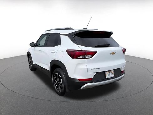 Used 2025 Chevrolet TrailBlazer LT image 11