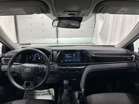Used 2026 Toyota Camry LE FWD image 41