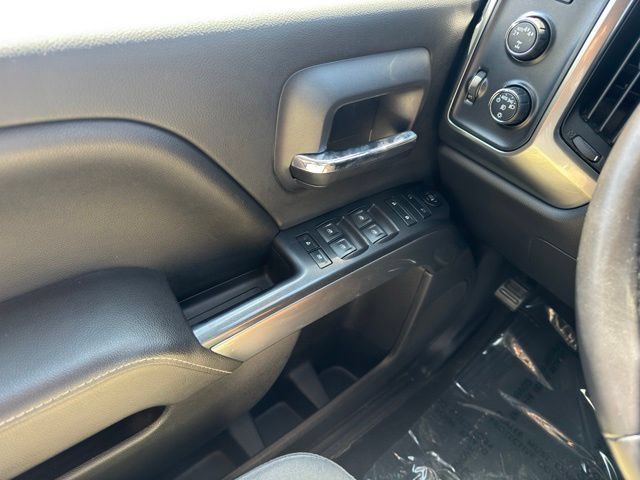 Used 2017 Chevrolet Silverado 1500 LT w/ All Star Edition AWD/4WD image 30