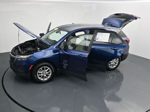 Used 2022 Chevrolet Equinox LS w/ LS Convenience Package AWD/4WD image 41