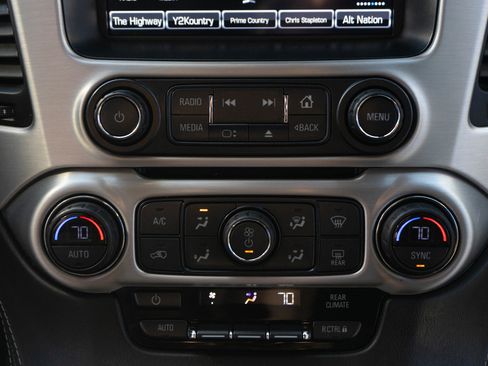 Used 2020 GMC Yukon SLE w/ SLE Value Package image 16