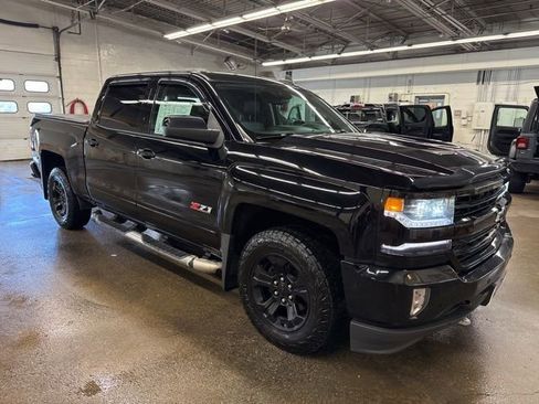 Used 2018 Chevrolet Silverado 1500 LTZ Z71 w/ LTZ Plus Package AWD/4WD image 8
