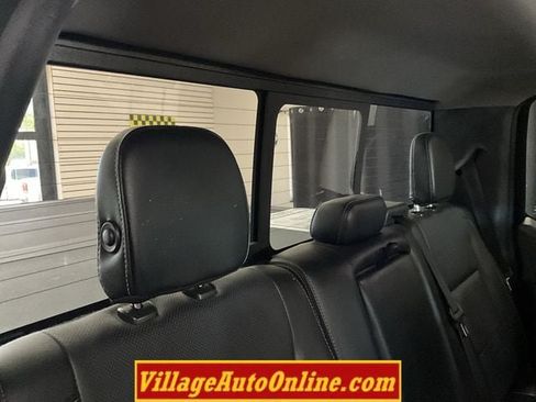 Used 2017 Ford F150 Lariat w/ Equipment Group 502A Luxury AWD/4WD image 35