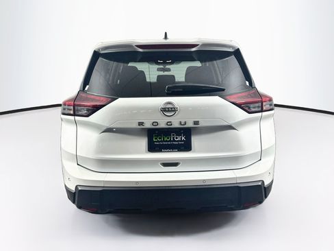 Used 2025 Nissan Rogue S FWD image 7