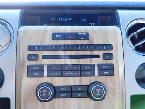 Used 2011 Ford F150 Lariat image 11