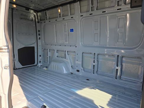 Used 2026 Mercedes-Benz Sprinter 2500 image 14