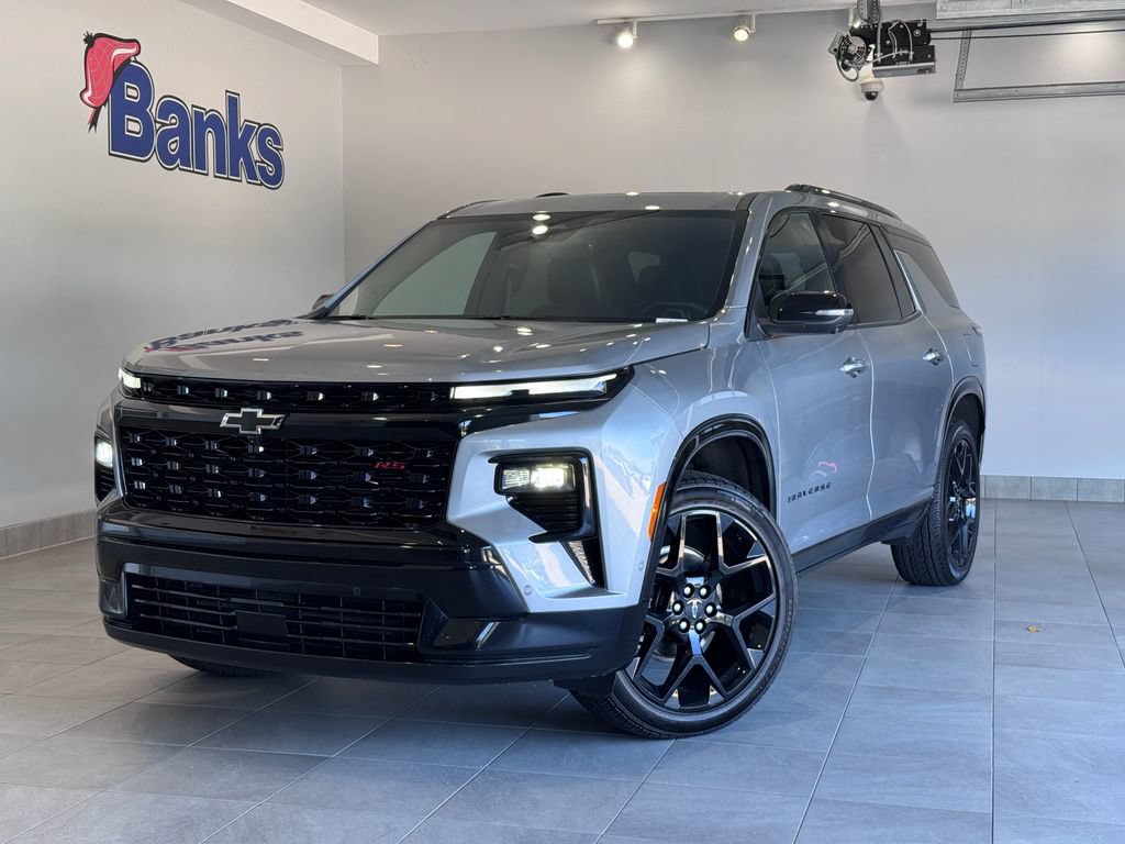 Certified 2025 Chevrolet Traverse RS AWD/4WD image 2