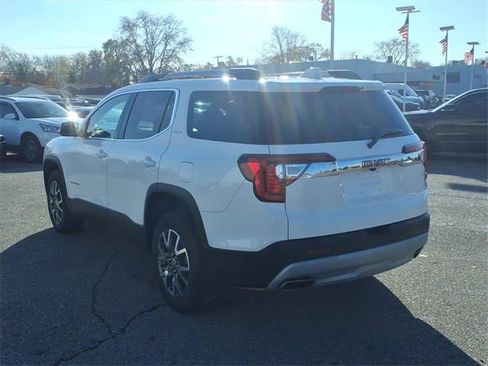 Used 2022 GMC Acadia SLE w/ Driver Convenience Package image 7