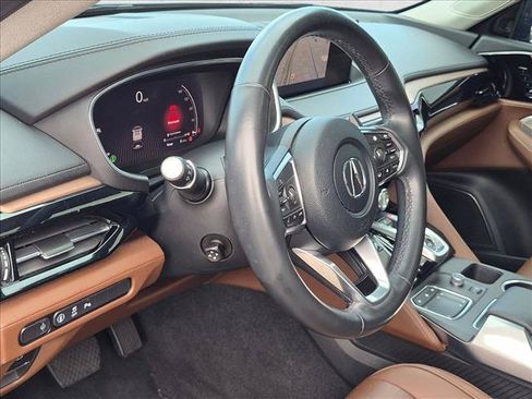 Used 2024 Acura MDX w/ Technology Package FWD image 9