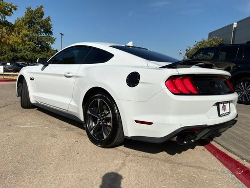 Used 2022 Ford Mustang GT w/ Equipment Group 301A RWD image 8