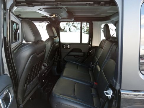 Used 2022 Jeep Wrangler Unlimited Rubicon 4xe w/ Dual Top Group image 25