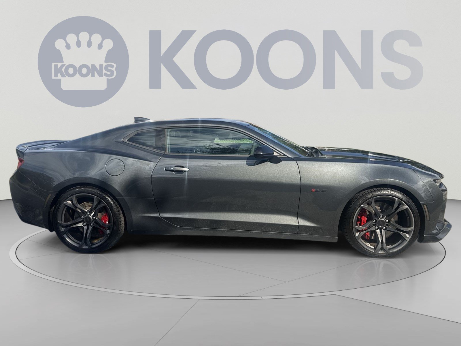 Used 2018 Chevrolet Camaro SS RWD image 7