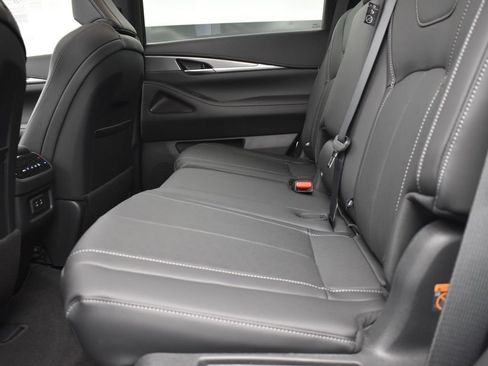 Certified 2026 INFINITI QX60 Pure w/ Cargo Package FWD image 16