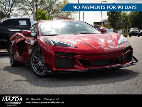 Used 2024 Chevrolet Corvette Z06 w/ Z07 Performance Package RWD image 1