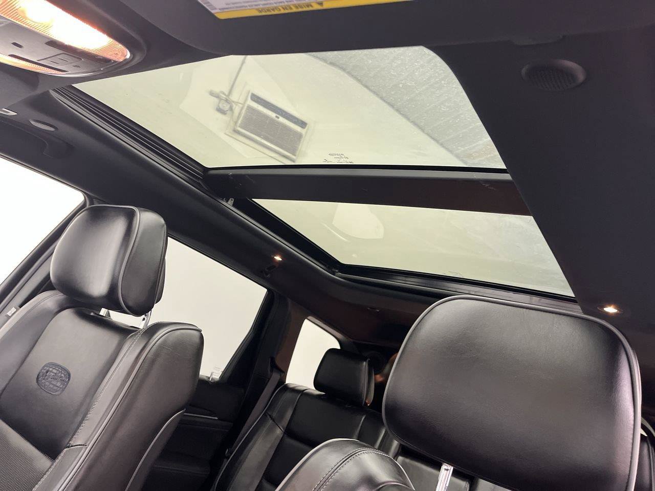 Used 2019 Jeep Grand Cherokee Overland AWD/4WD image 7
