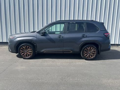 Used 2025 Subaru Forester Sport AWD/4WD image 3