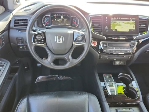 Used 2019 Honda Pilot Touring image 11