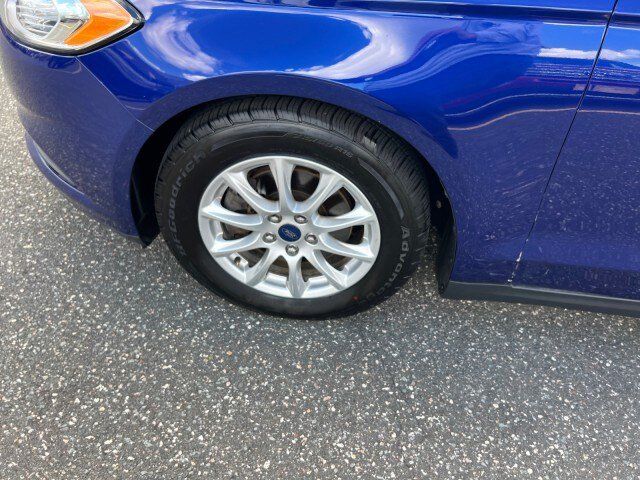 Used 2016 Ford Fusion S FWD image 19
