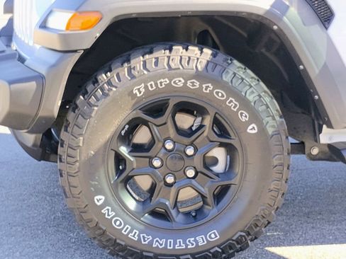 Used 2023 Jeep Wrangler Sport S image 36