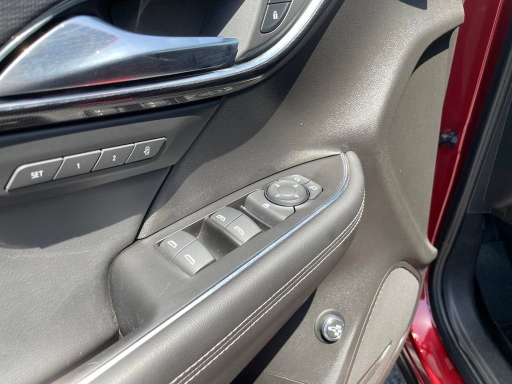 Used 2023 Buick Envision Essence FWD image 12