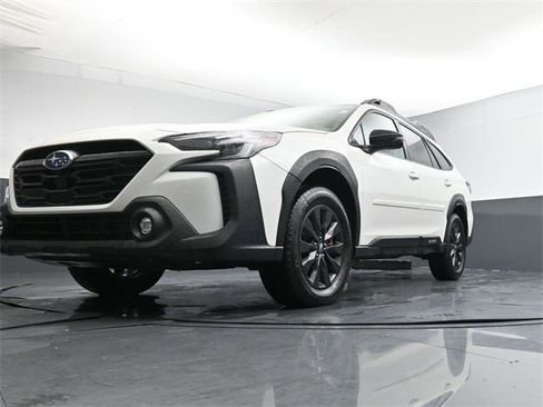 Used 2025 Subaru Outback Onyx Edition XT image 32