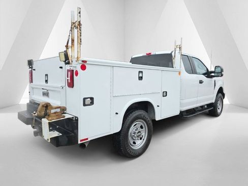 Used 2019 Ford F350 XL w/ XL Value Package image 5