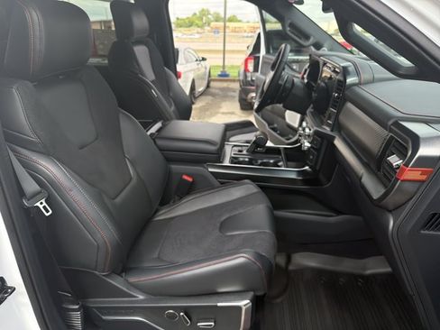 Used 2025 Ford F150 Raptor AWD/4WD image 28