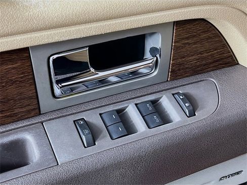 Used 2013 Ford F150 Lariat w/ Luxury Equipment Group image 9