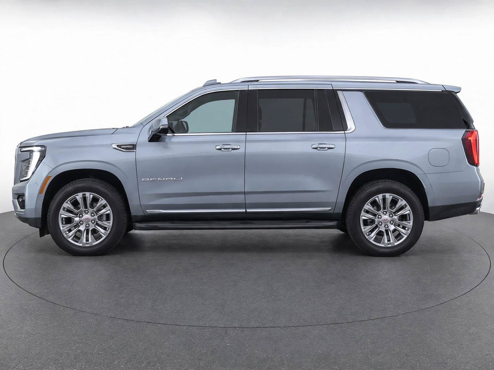 Certified 2026 GMC Yukon XL Denali w/ Advanced Technology Package AWD/4WD image 33