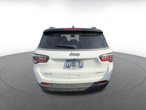 Used 2025 Jeep Compass Limited image 6