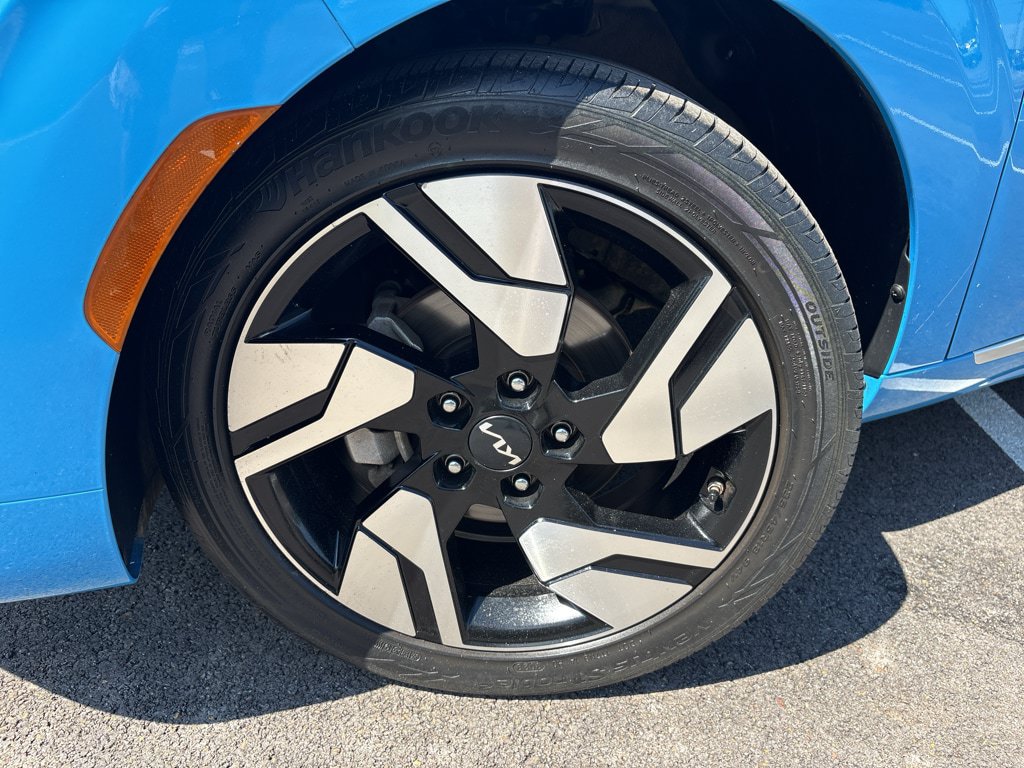 Used 2024 Kia Soul GT-Line FWD image 13