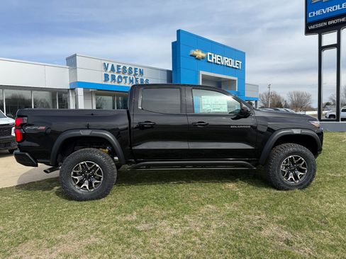 New 2026 Chevrolet Colorado ZR2 w/ Technology Package AWD/4WD image 8