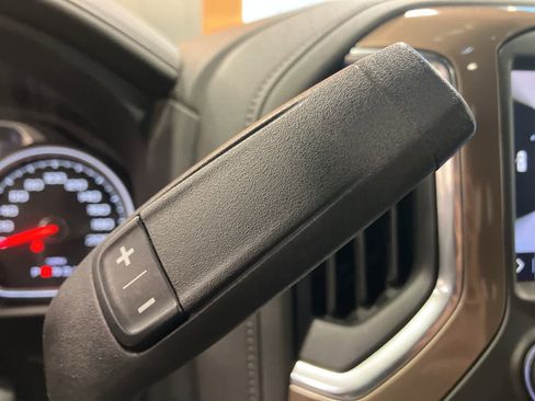 Used 2022 Chevrolet Silverado 2500 High Country image 25