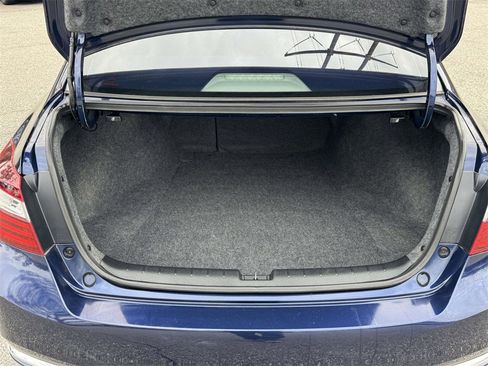 Used 2017 Honda Accord EX image 16