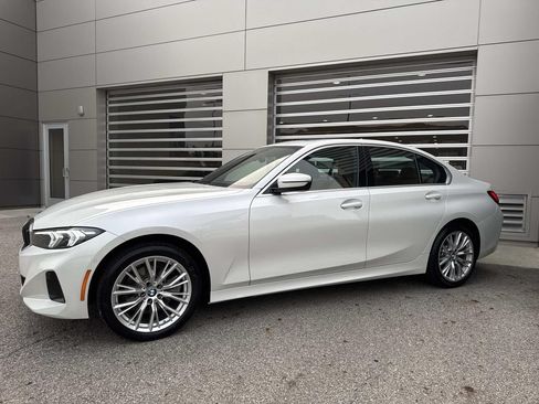 Used 2024 BMW 330i xDrive Sedan w/ Premium Package AWD/4WD image 3