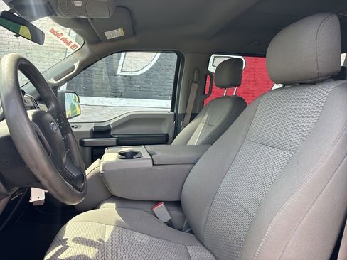 Used 2020 Ford F150 XLT image 11