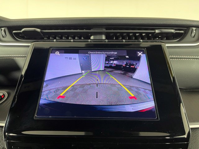 Used 2025 Jeep Grand Cherokee Altitude AWD/4WD image 32