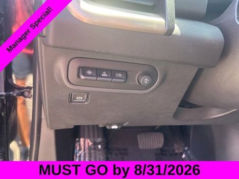 Used 2023 GMC Terrain Denali AWD/4WD image 17