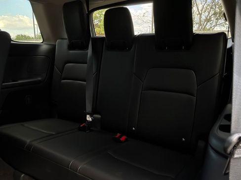 Used 2026 Nissan Pathfinder SL AWD/4WD image 13