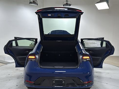 New 2026 Toyota Prius Plug-In Hybrid image 16